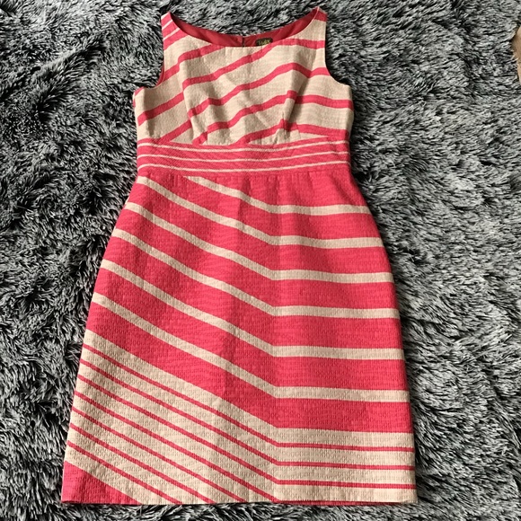 Taylor Dresses Dresses & Skirts - Taylor Dress pink and cream size 6